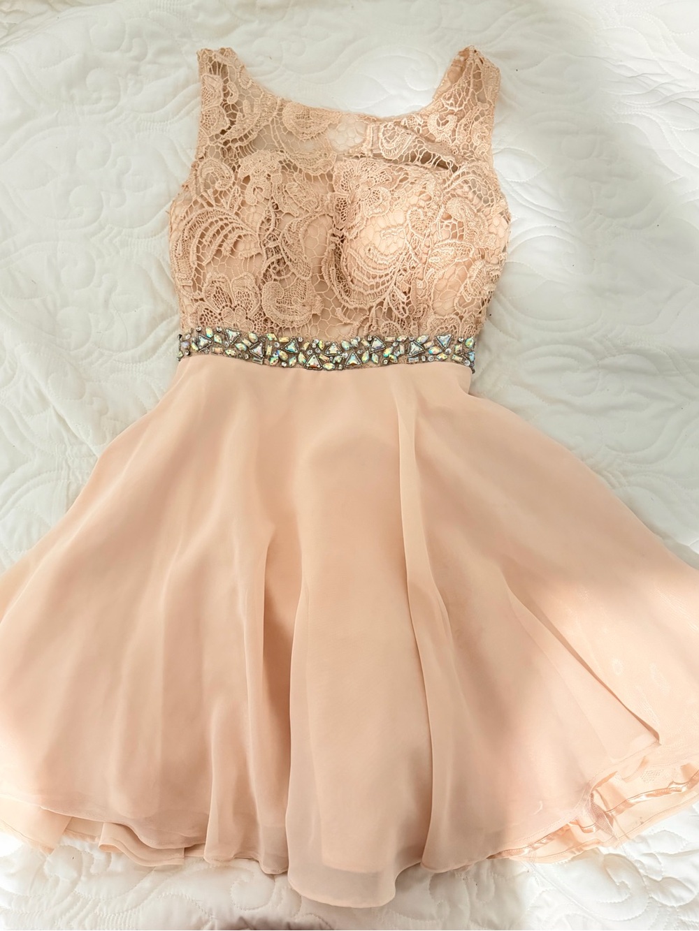 Dancing Queen Peach Lace & Chiffon Short Prom Dress with Beaded Waist
